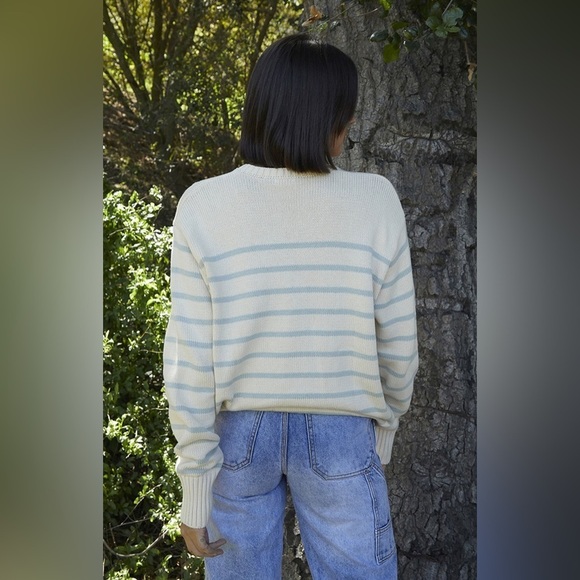 John Galt White & Grey Thin Striped Brianna Sweater - Picture 3 of 12